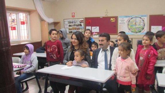 İlçe Milli Eğitim Müdürü Sayın Ali DURMAZ 1. Yarı Yıl Karne Dağıtım Törenine Katıldı.