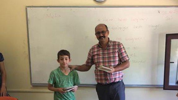 Boyalı Atatürk İlkokulundan Geçici Eğitim Merkezi Öğrencilerine Kitap Yardımı