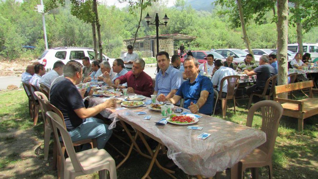 Düziçi Mesleki ve Teknik Anadolu Lisesi 2019 Yaz Dönemi Semineri Kapsamında Piknik Düzenledi.