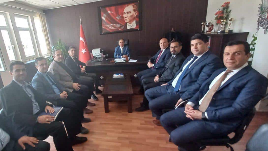 Türk Eğitim Sen Osmaniye İl Yönetimi İlçe Milli Eğitim Müdürümüz Cuma SAĞIR'ı Ziyaret Ettiler.